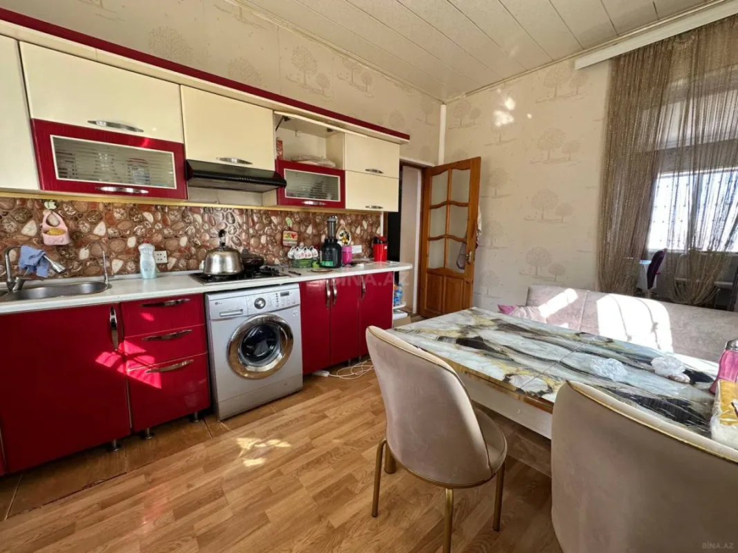 Satılır 5 otaqlı həyət evi 151.7 m²