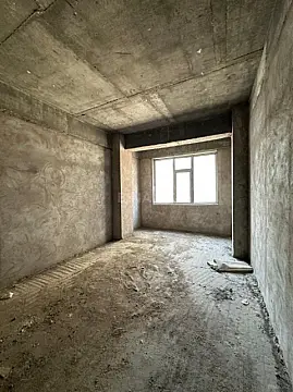 Satılır 4 otaqlı mənzil 300 m²