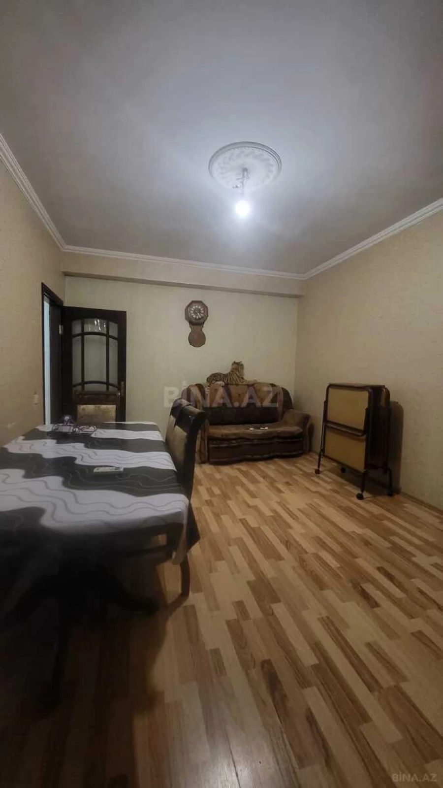 Satılır 2 otaqlı mənzil 76 m²