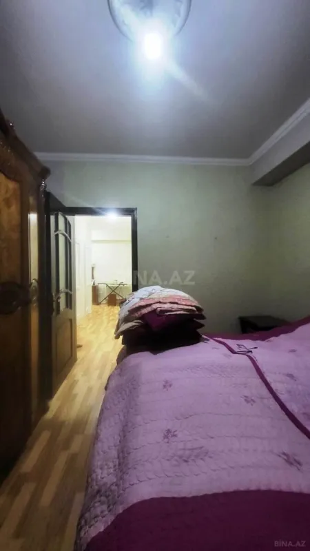 Satılır 2 otaqlı mənzil 76 m²