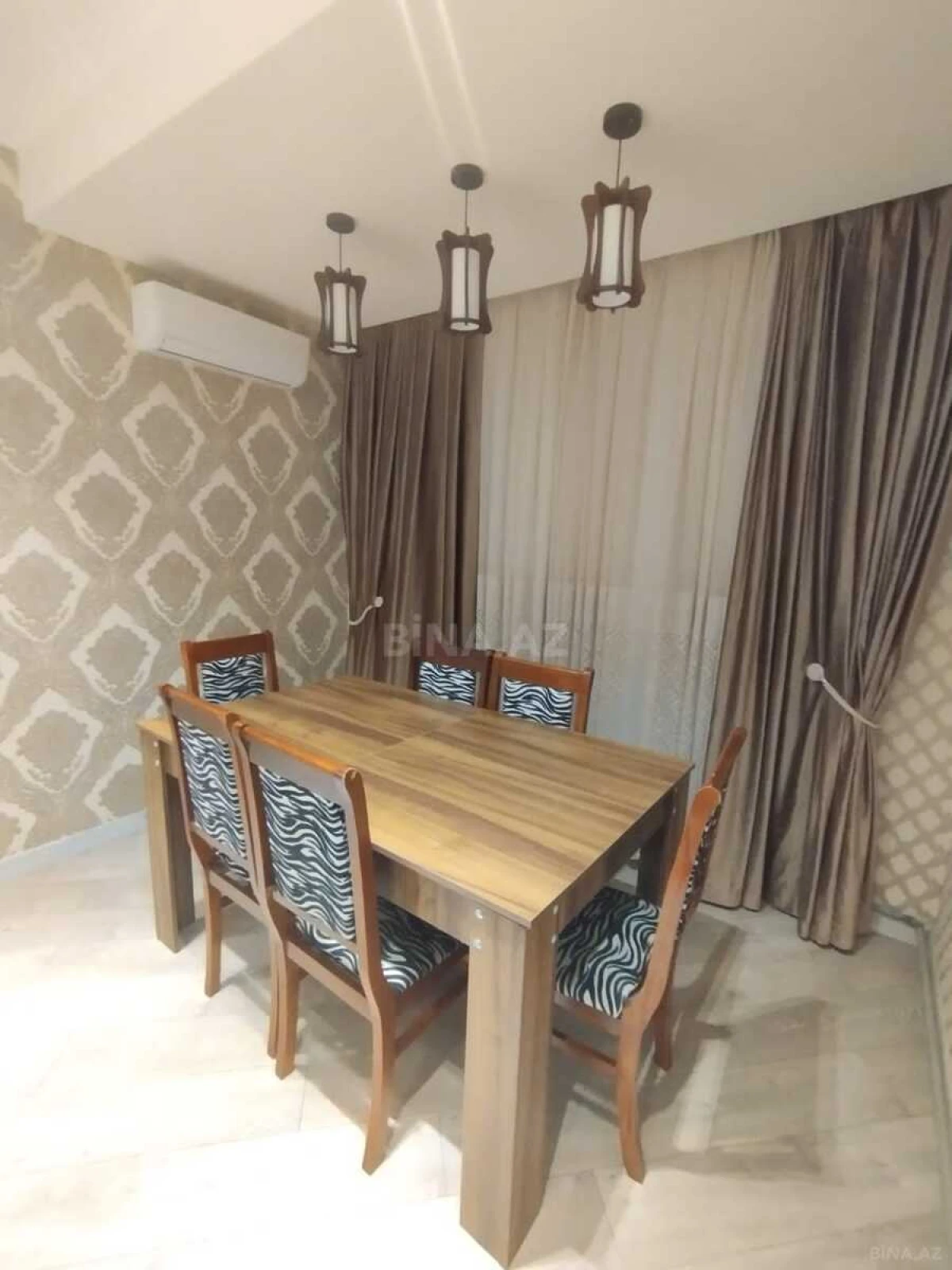 Kirayə verilir 2 otaqlı mənzil 70 m²