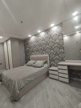 Kirayə verilir 2 otaqlı mənzil 70 m²