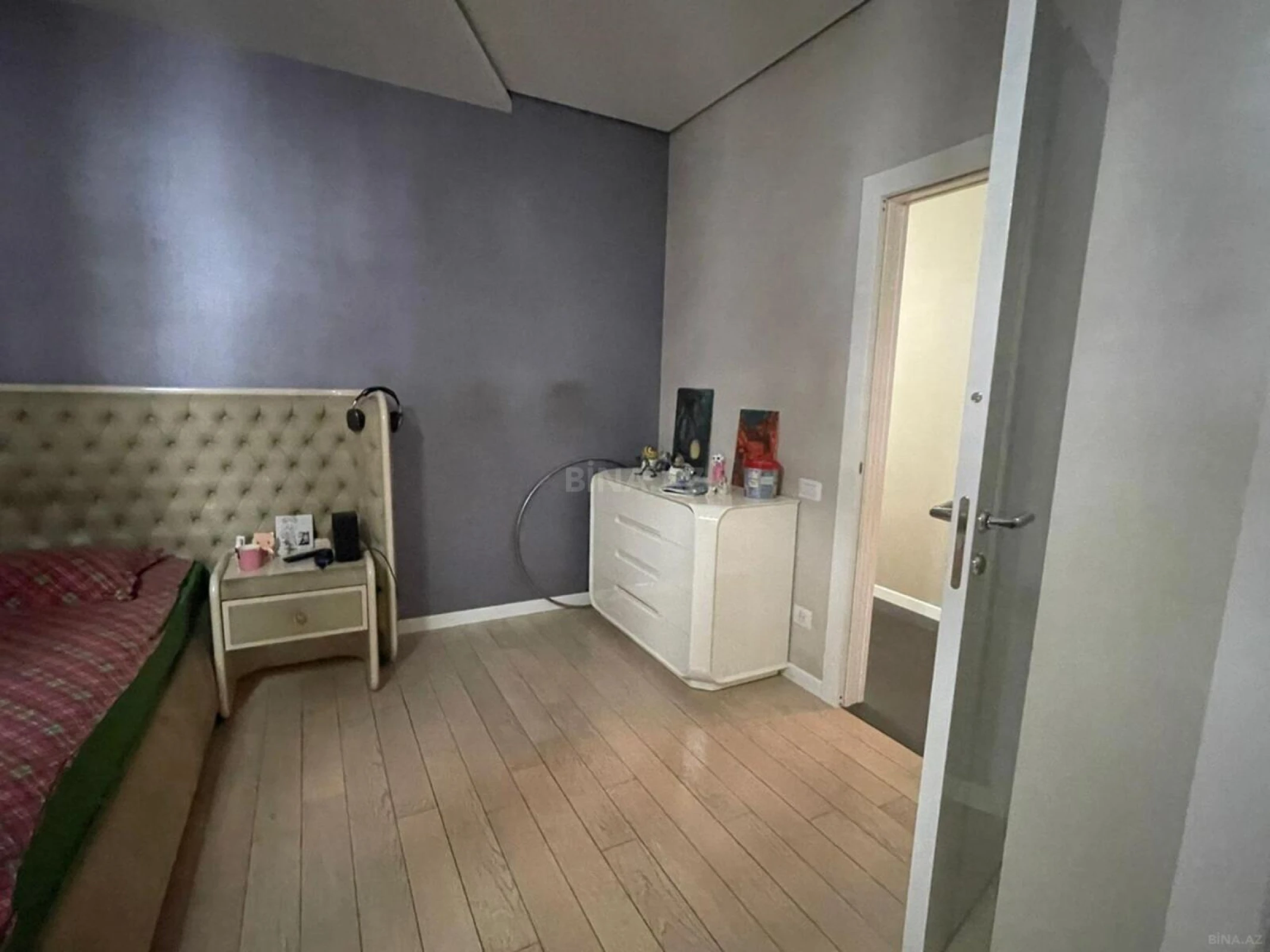 Satılır 3 otaqlı mənzil 170 m²