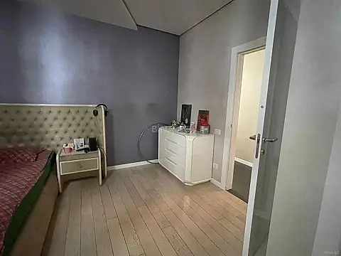 Satılır 3 otaqlı mənzil 170 m²