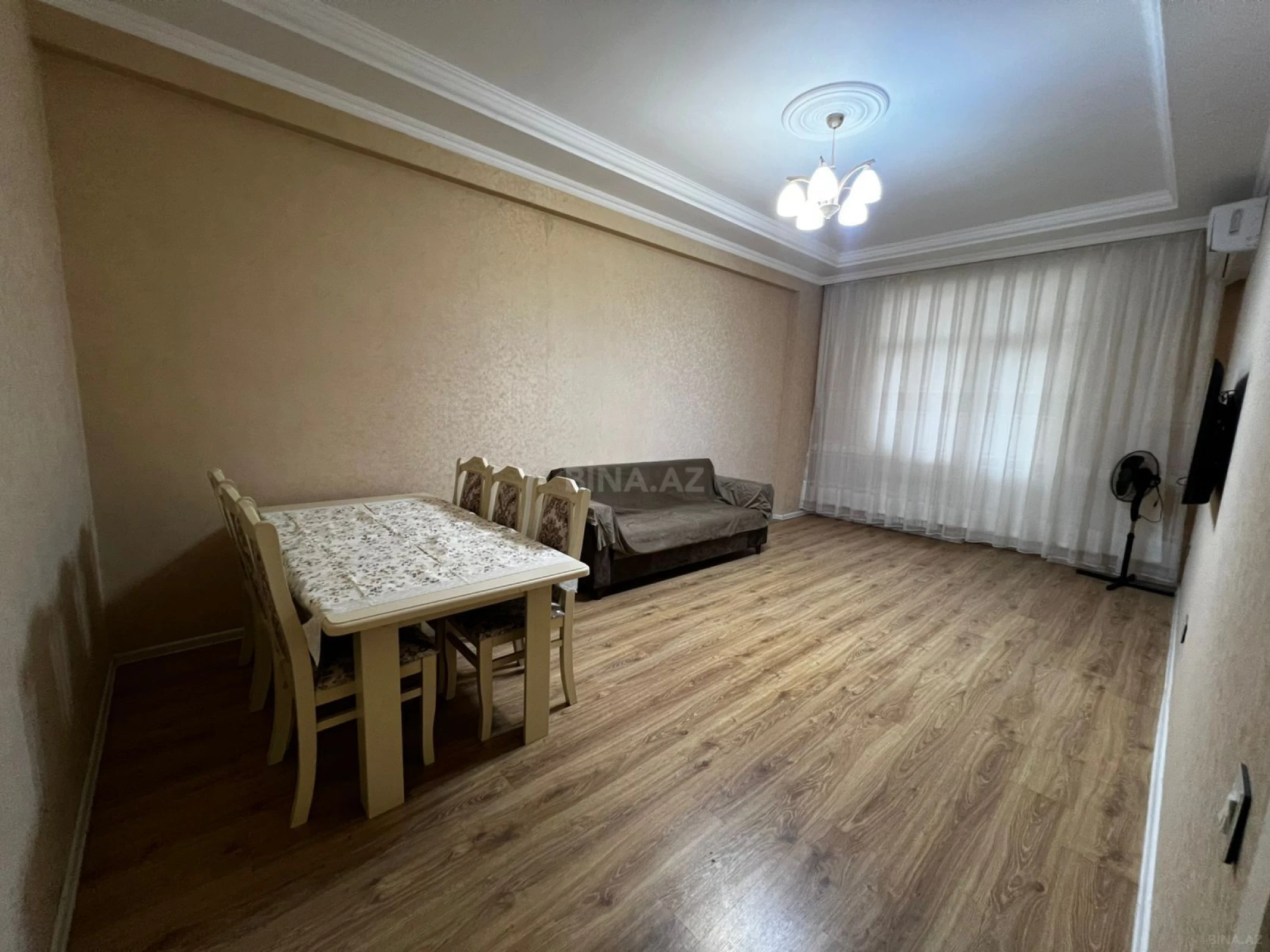 Kirayə verilir 2 otaqlı mənzil 80 m²