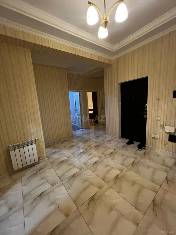 Kirayə verilir 2 otaqlı mənzil 80 m²