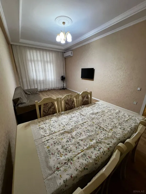 Kirayə verilir 2 otaqlı mənzil 80 m²