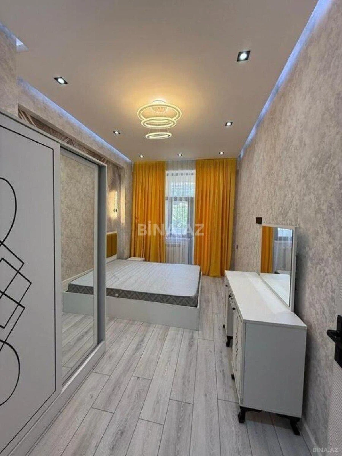 Kirayə verilir 2 otaqlı mənzil 60 m²