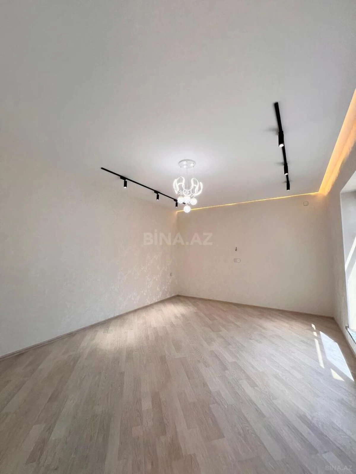 Satılır 4 otaqlı həyət evi 130 m²