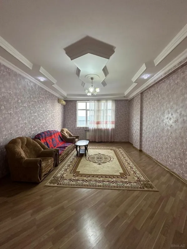 Satılır 3 otaqlı mənzil 120 m²