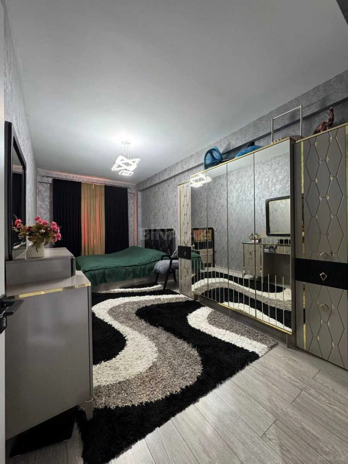 Satılır 3 otaqlı mənzil 80 m²
