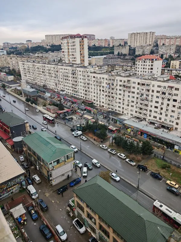 Satılır 3 otaqlı mənzil 140 m²