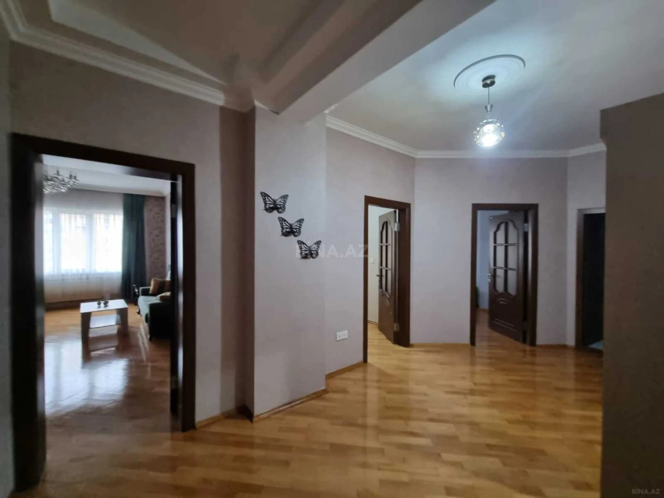 Kirayə verilir 2 otaqlı mənzil 100 m²