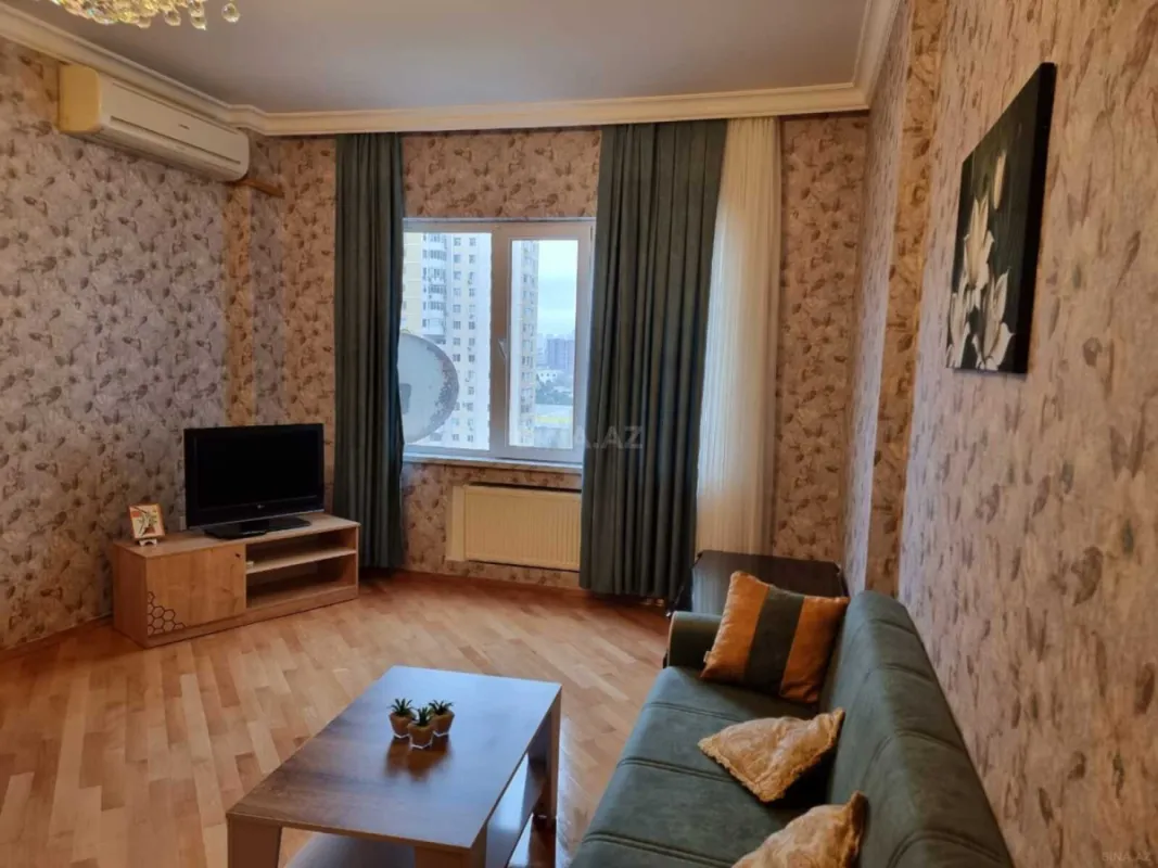 Kirayə verilir 2 otaqlı mənzil 100 m²