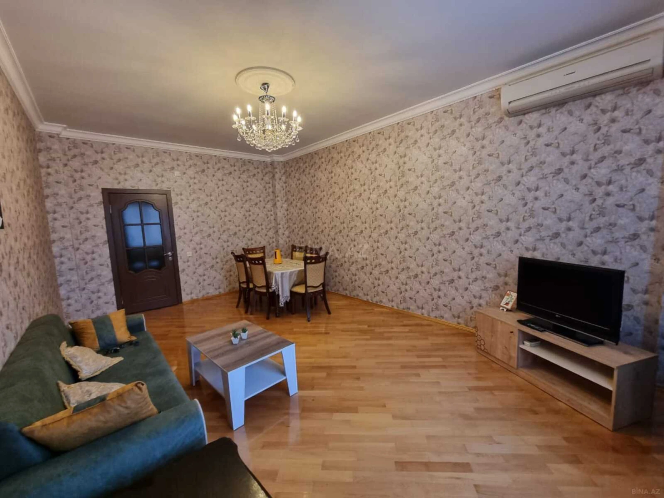 Kirayə verilir 2 otaqlı mənzil 100 m²