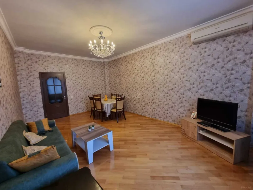 Kirayə verilir 2 otaqlı mənzil 100 m²