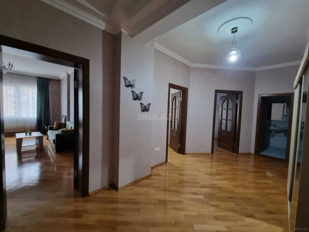Kirayə verilir 2 otaqlı mənzil 100 m²