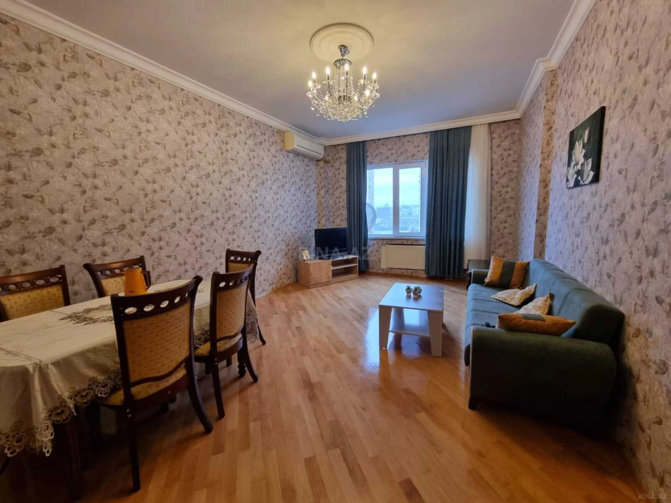Kirayə verilir 2 otaqlı mənzil 100 m²