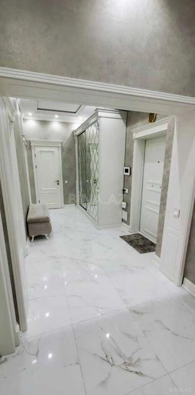 Satılır 3 otaqlı mənzil 110 m²