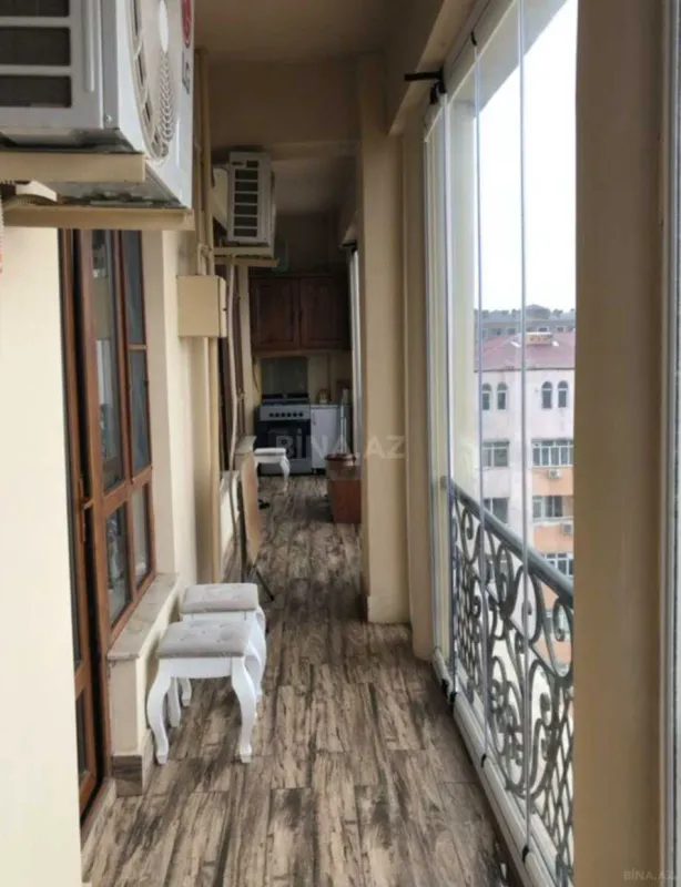 Satılır 3 otaqlı mənzil 110 m²