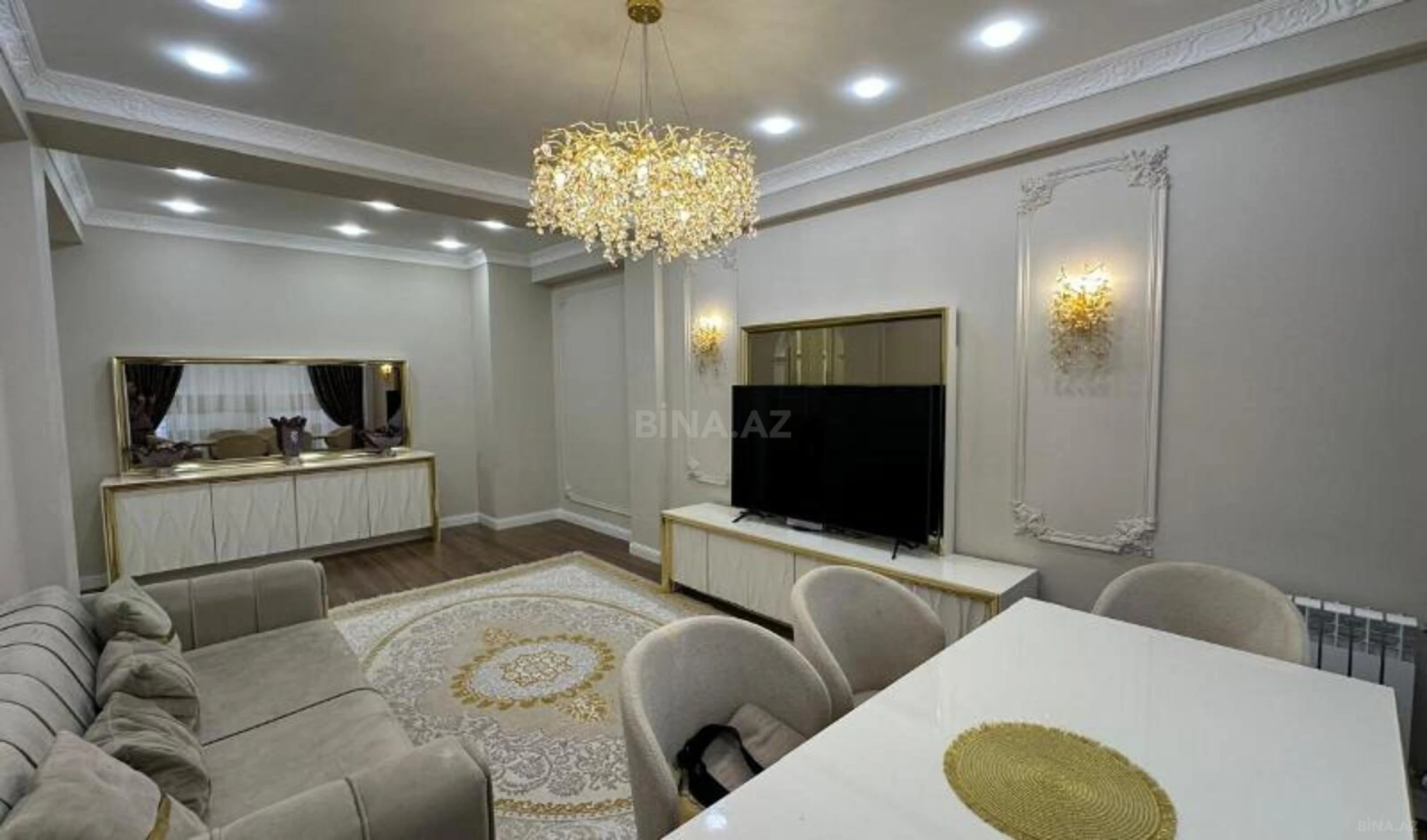 Satılır 2 otaqlı mənzil 82 m²