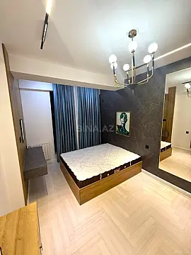 Satılır 3 otaqlı mənzil 118 m²