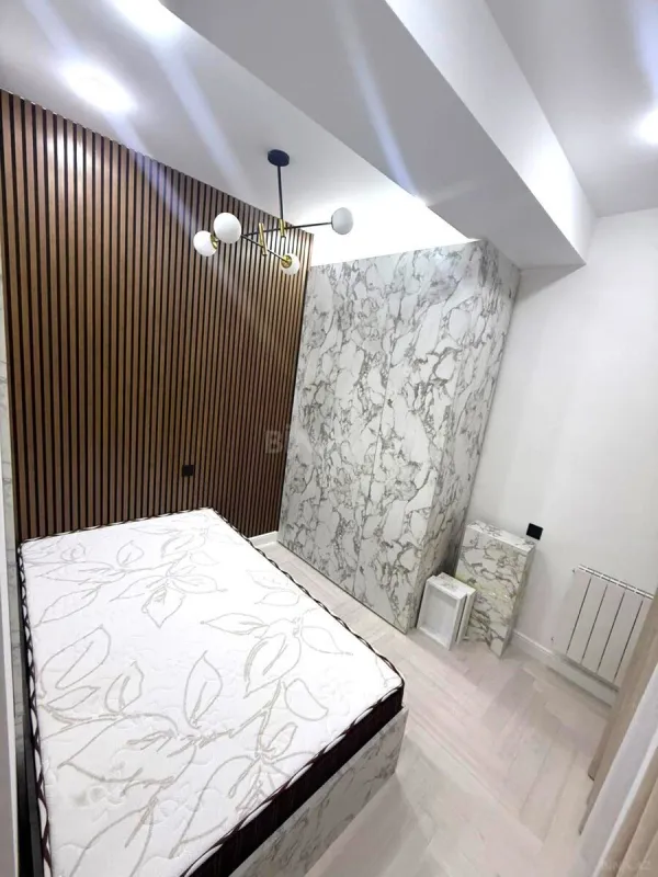 Satılır 3 otaqlı mənzil 118 m²