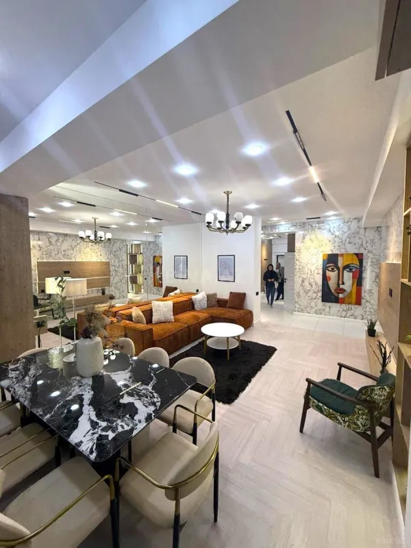 Satılır 3 otaqlı mənzil 118 m²