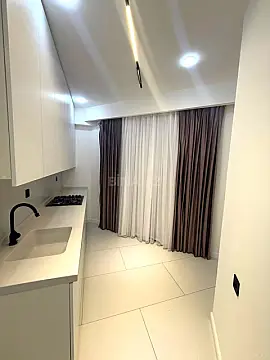 Satılır 3 otaqlı mənzil 118 m²