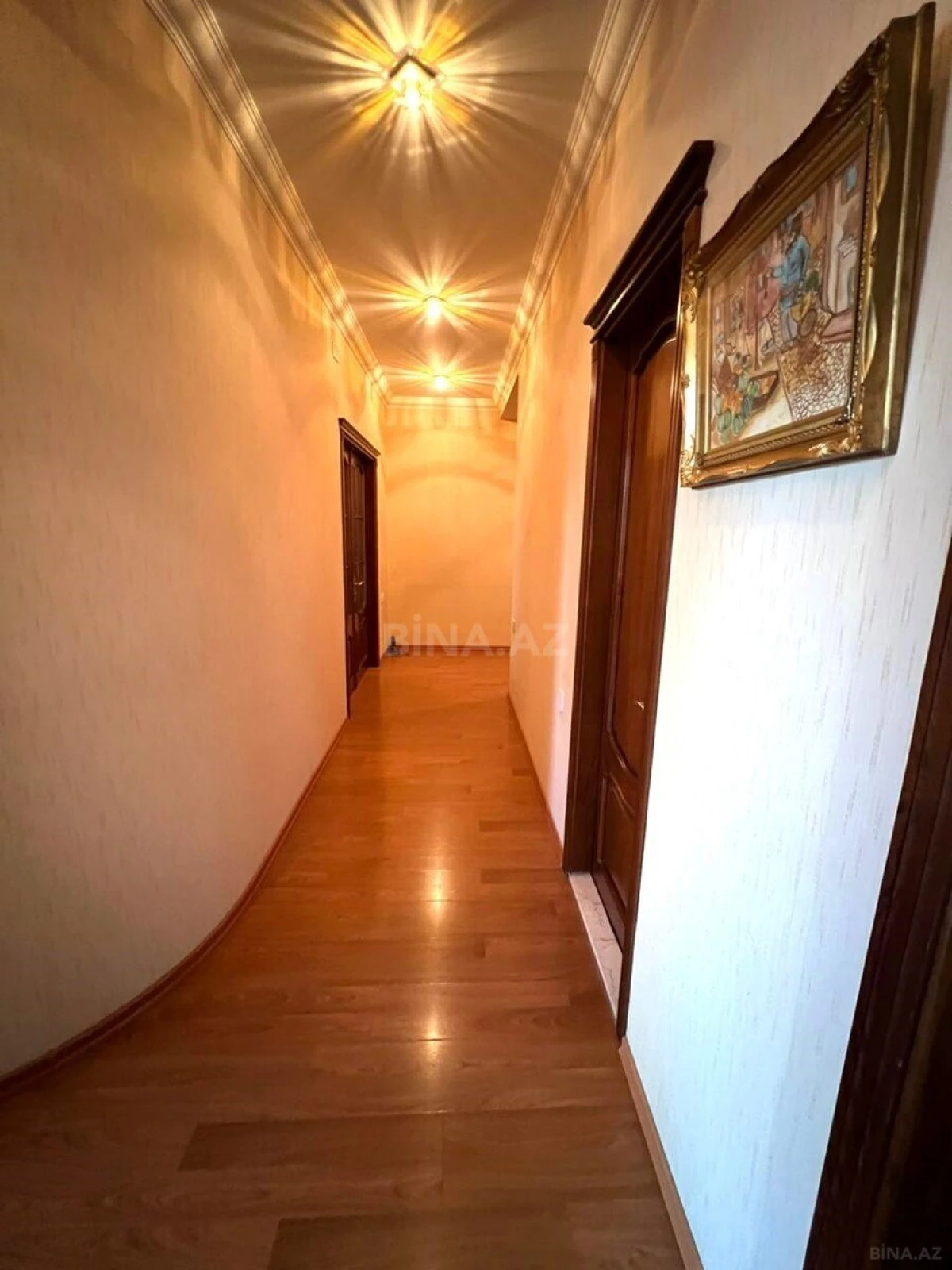 Satılır 3 otaqlı mənzil 110 m²