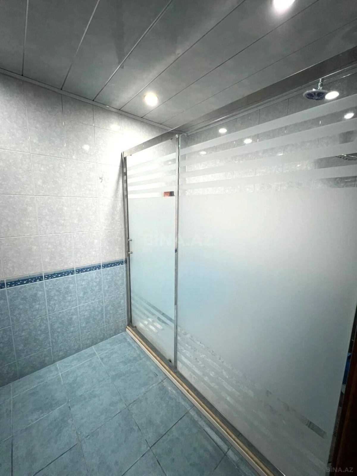 Satılır 3 otaqlı mənzil 110 m²