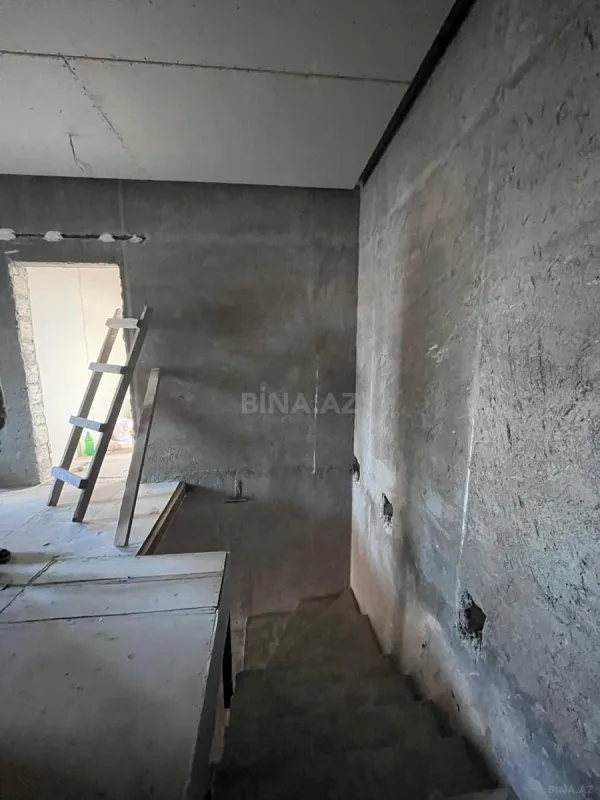 Satılır 4 otaqlı həyət evi 200 m²