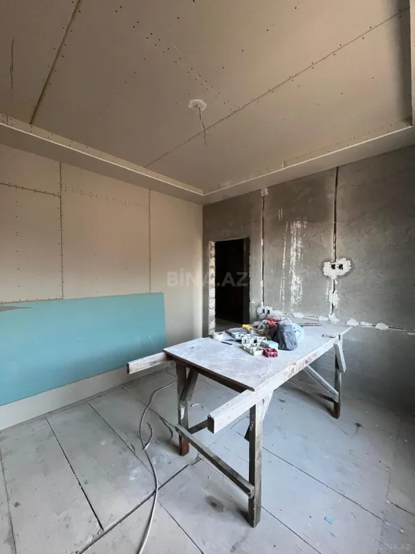 Satılır 4 otaqlı həyət evi 200 m²