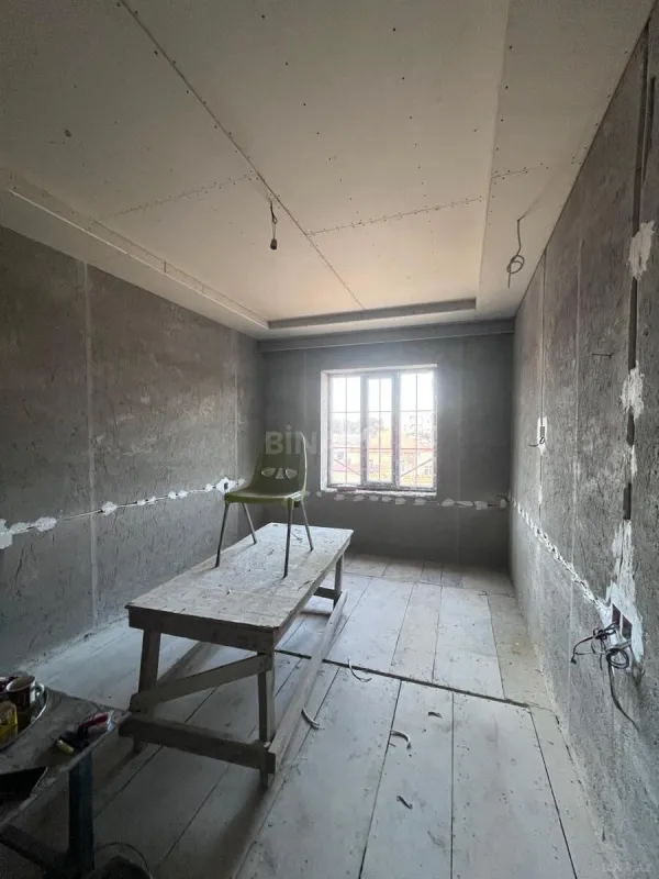 Satılır 4 otaqlı həyət evi 200 m²