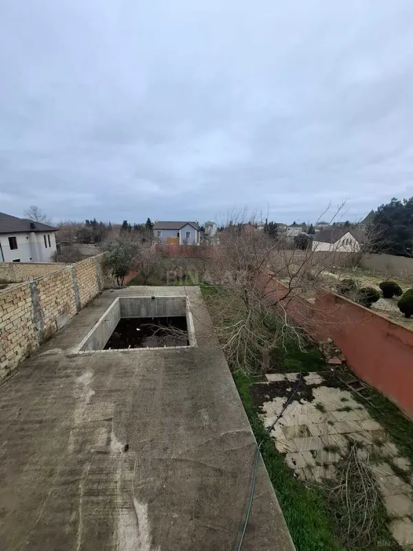 Satılır 4 otaqlı həyət evi 200 m²