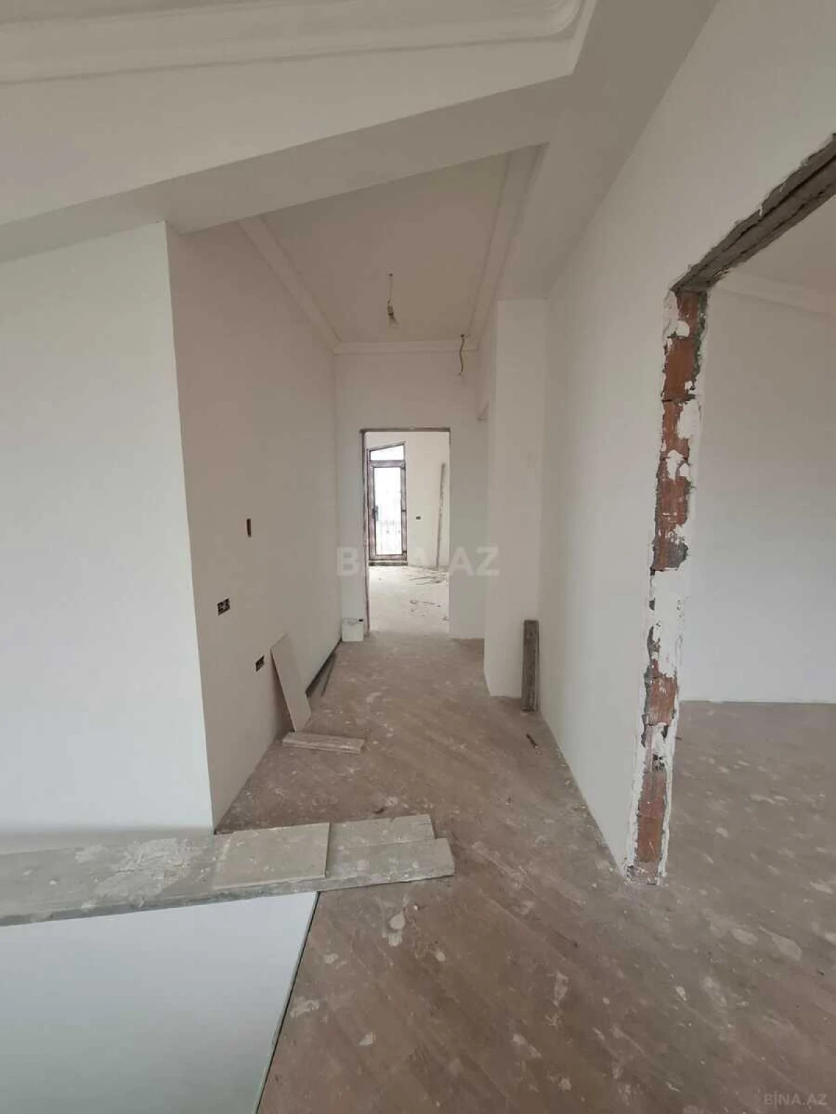 Satılır 4 otaqlı həyət evi 200 m²