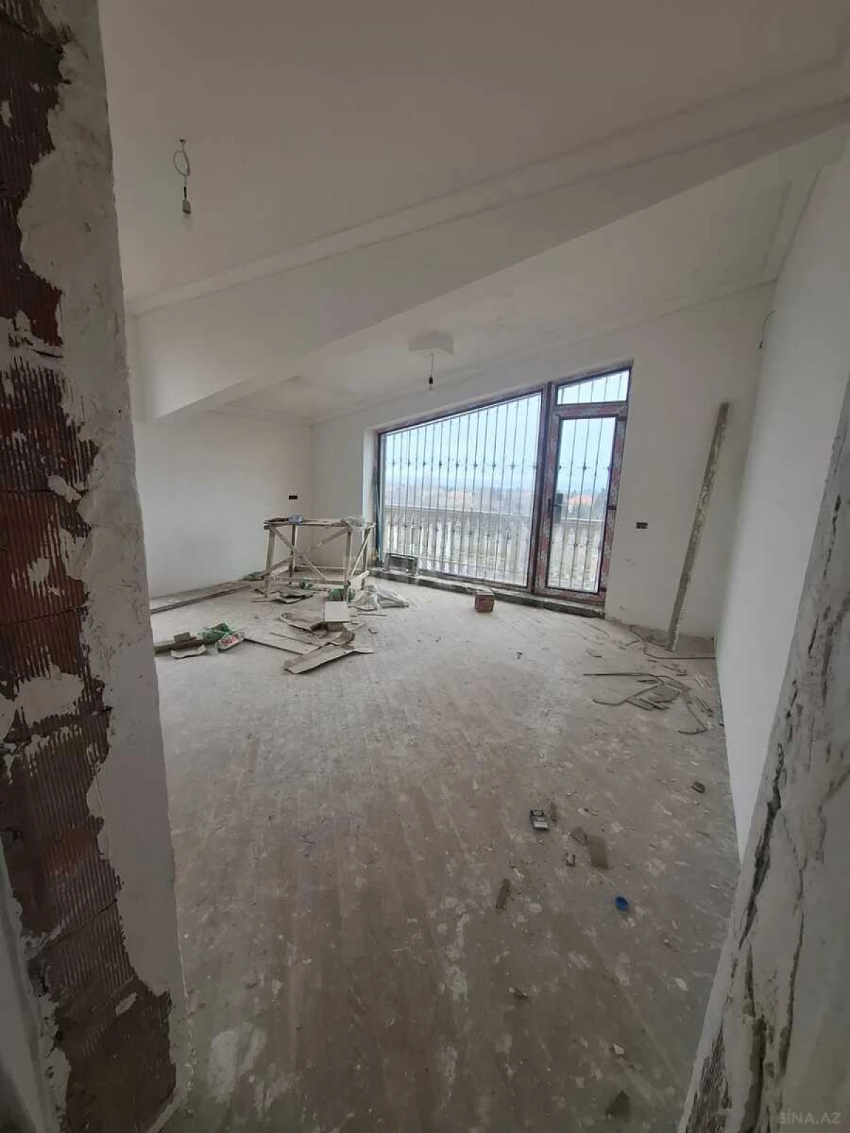 Satılır 4 otaqlı həyət evi 200 m²