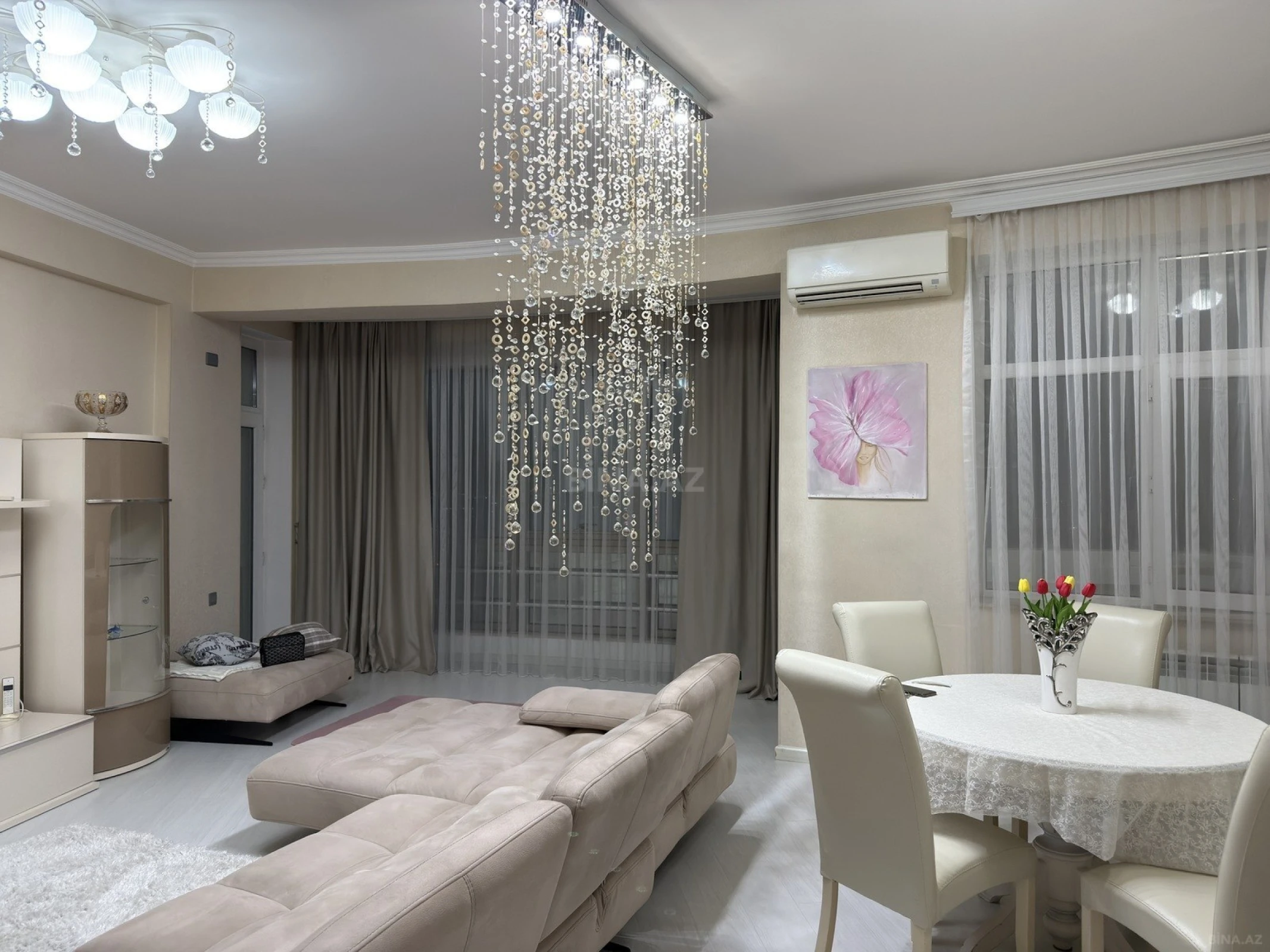 Kirayə verilir 2 otaqlı mənzil 95 m²
