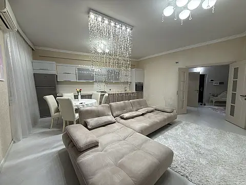 Kirayə verilir 2 otaqlı mənzil 95 m²