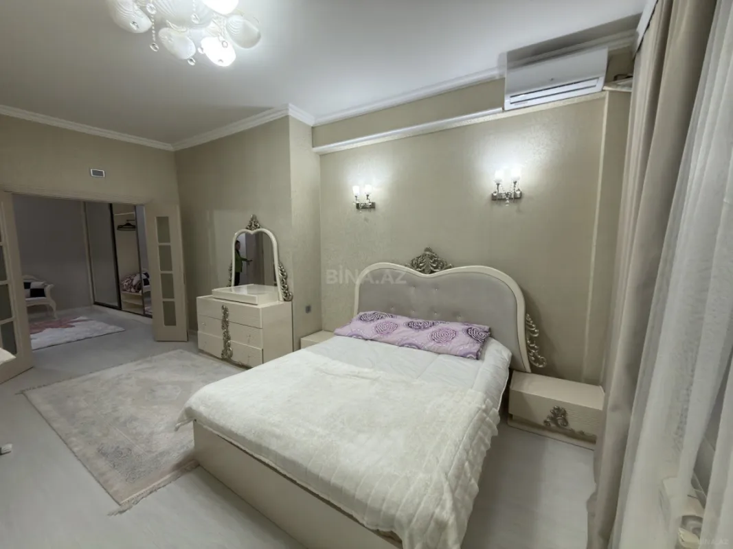 Kirayə verilir 2 otaqlı mənzil 95 m²