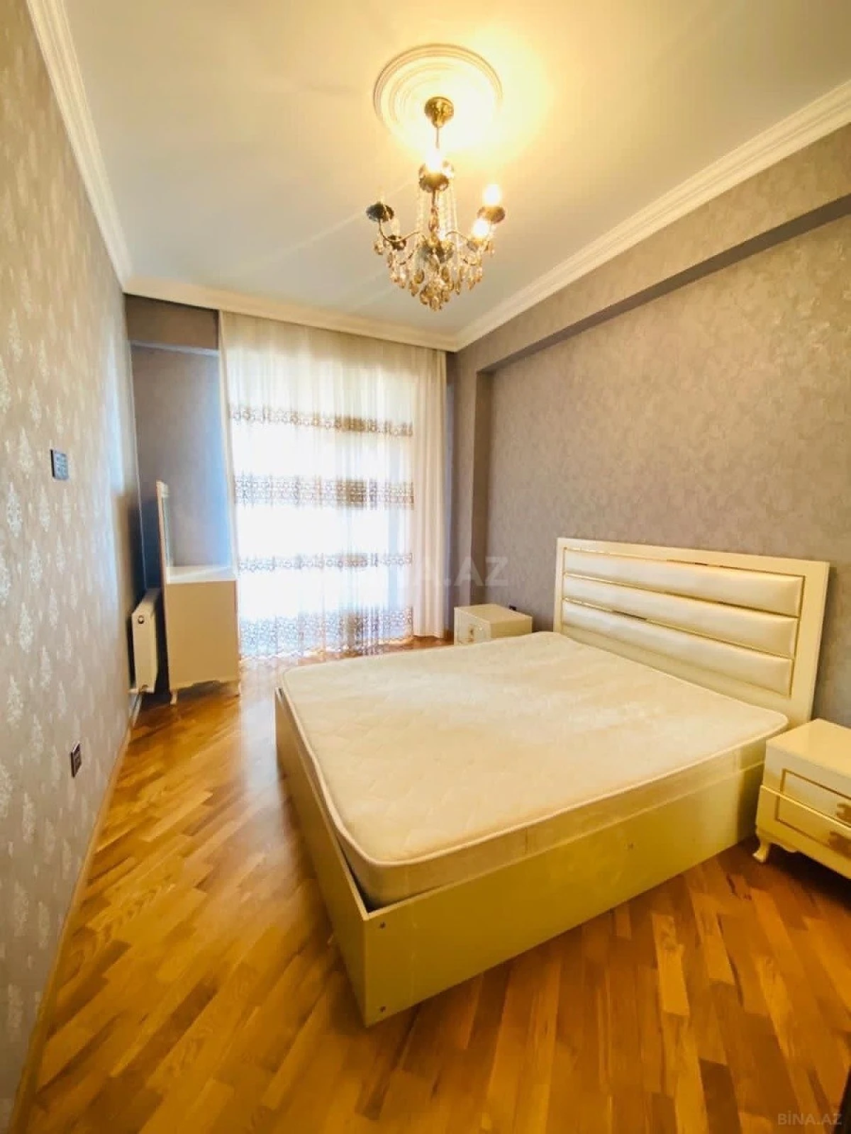 Kirayə verilir 2 otaqlı mənzil 68 m²