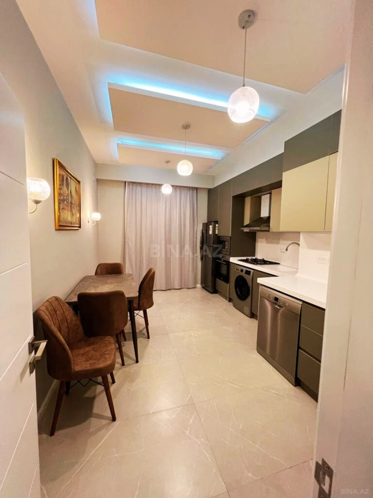 Kirayə verilir 2 otaqlı mənzil 100 m²