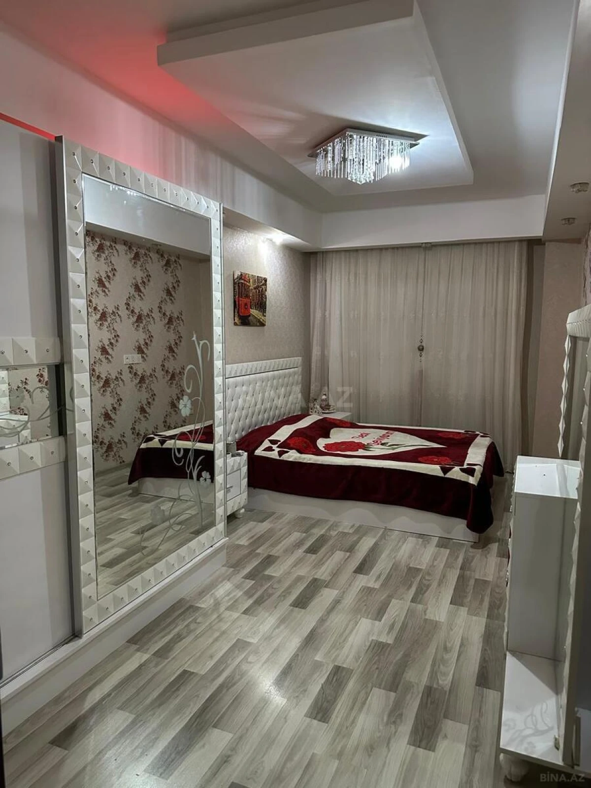 Kirayə verilir 3 otaqlı mənzil 89 m²