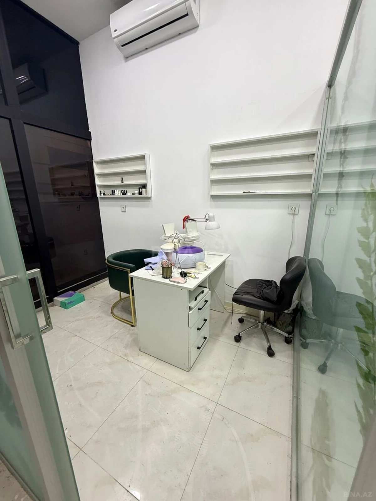 Satılır obyekt 65 m²