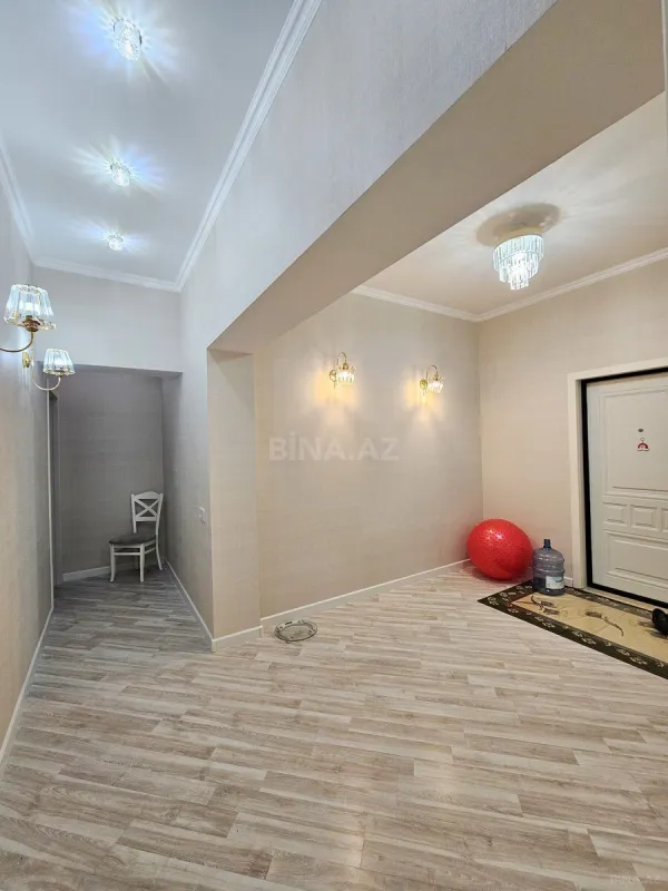 Satılır 2 otaqlı mənzil 87 m²