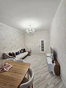 Satılır 2 otaqlı mənzil 87 m²