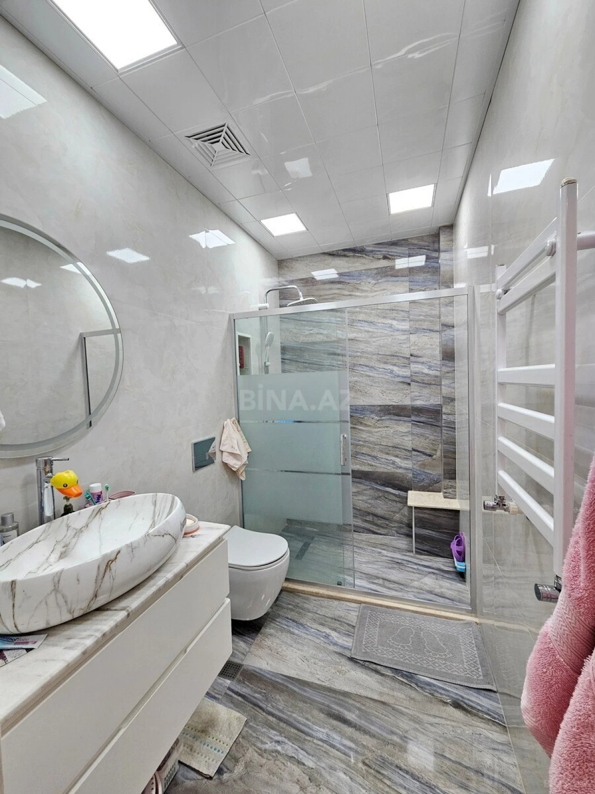 Satılır 2 otaqlı mənzil 87 m²