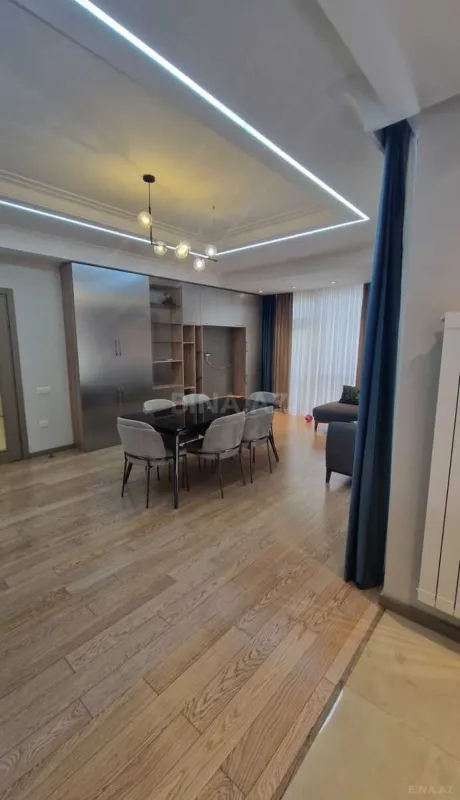 Satılır 3 otaqlı mənzil 107 m²