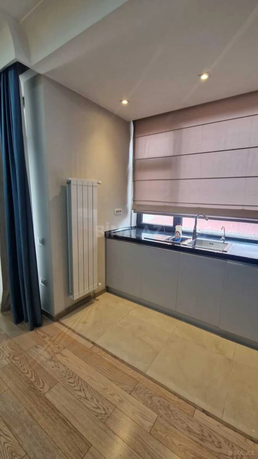 Satılır 3 otaqlı mənzil 107 m²