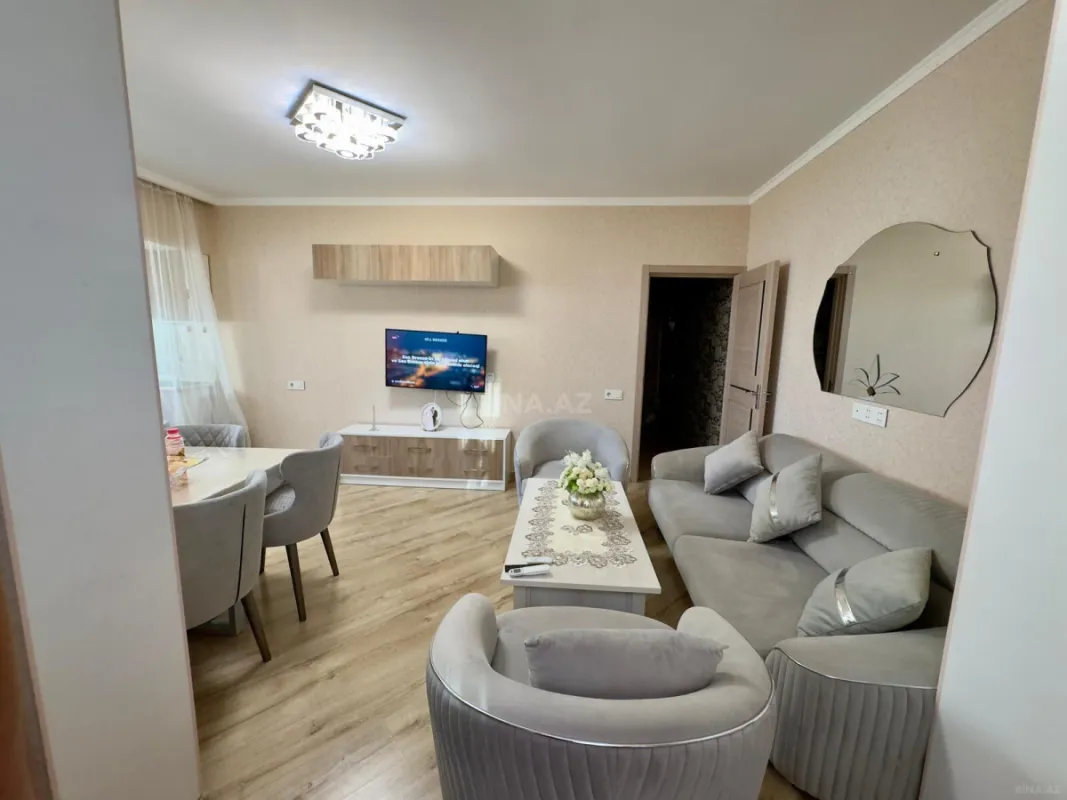Kirayə verilir 2 otaqlı mənzil 42 m²